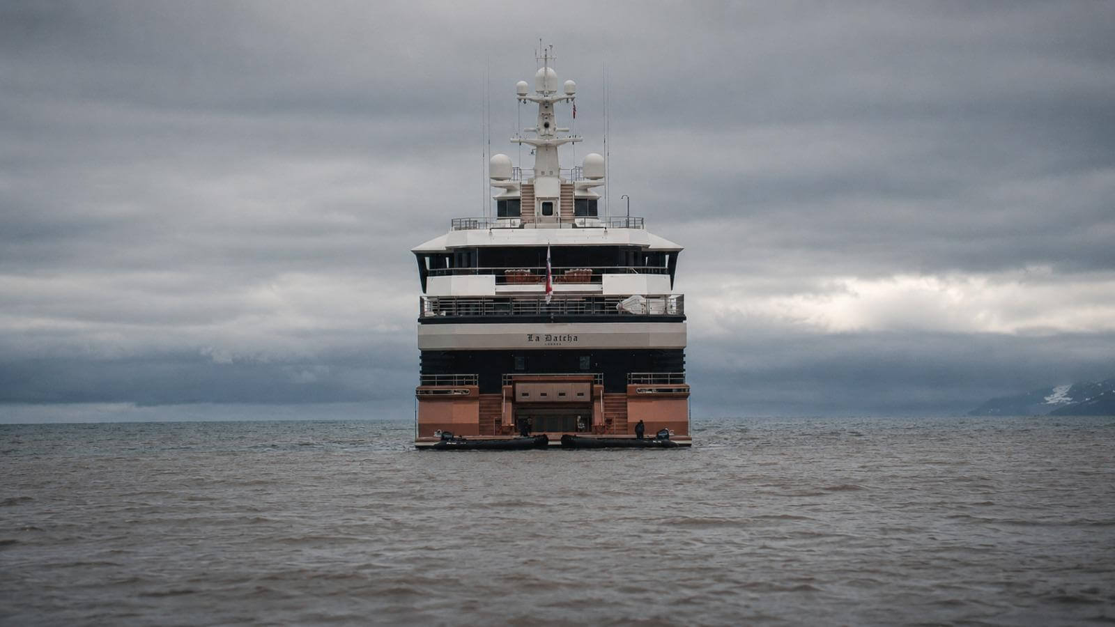 Nova Yachts expedition in Svalbard