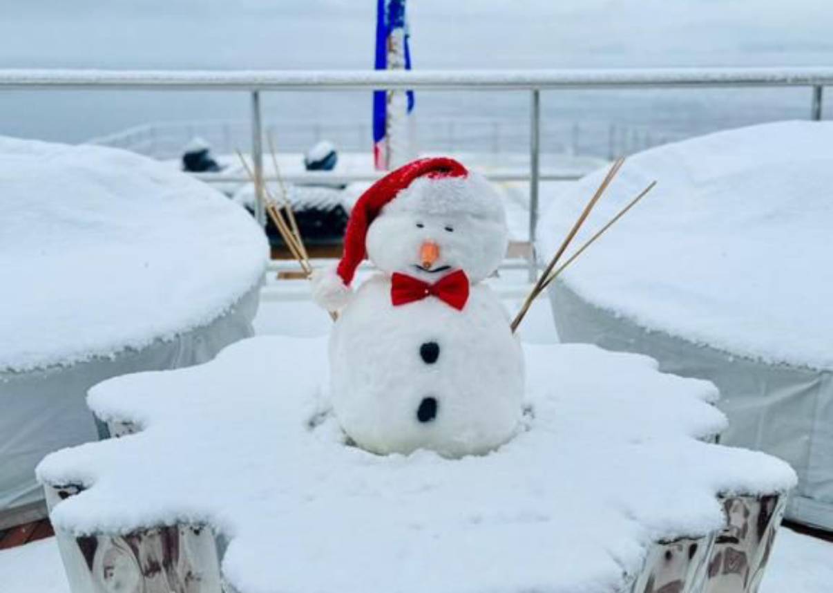 A Christmas Like No Other: Holiday Season Aboard La Datcha